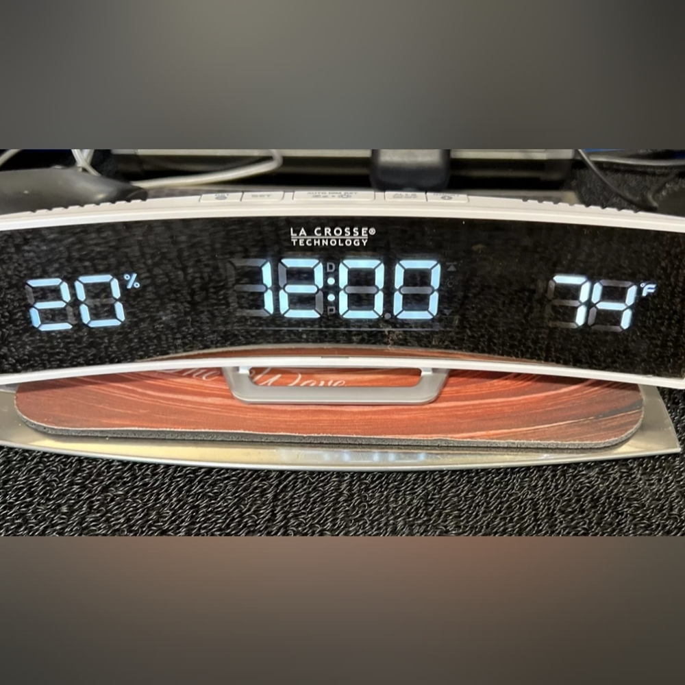 La Crosse Technology Curve LED Dual Alarm Digital Clock BBB81380